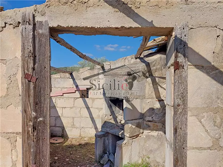 Immagine 8 di Rustico / casale in vendita  a Ragusa