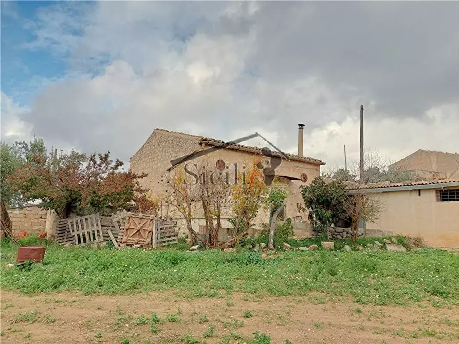 Immagine 10 di Rustico / casale in vendita  a Scicli