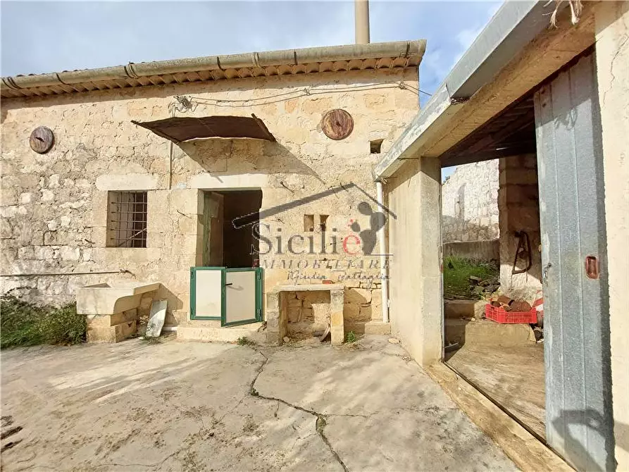 Immagine 2 di Rustico / casale in vendita  a Scicli