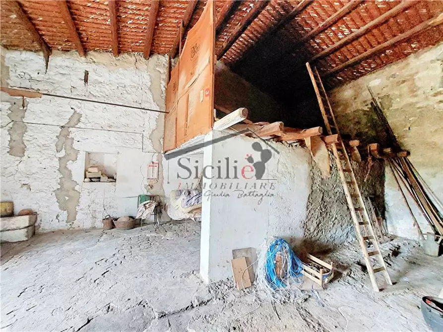 Immagine 4 di Rustico / casale in vendita  a Scicli