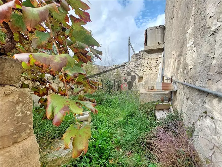 Immagine 8 di Rustico / casale in vendita  a Scicli