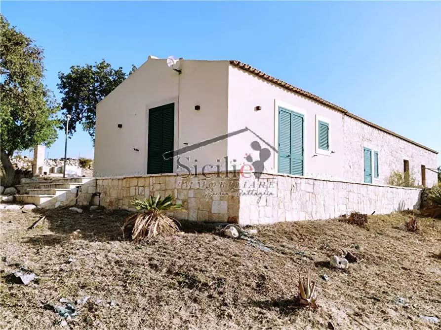 Immagine 3 di Villa in vendita  a Scicli