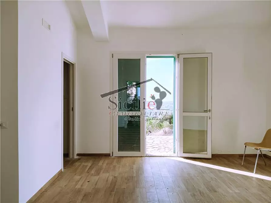 Immagine 5 di Villa in vendita  a Scicli
