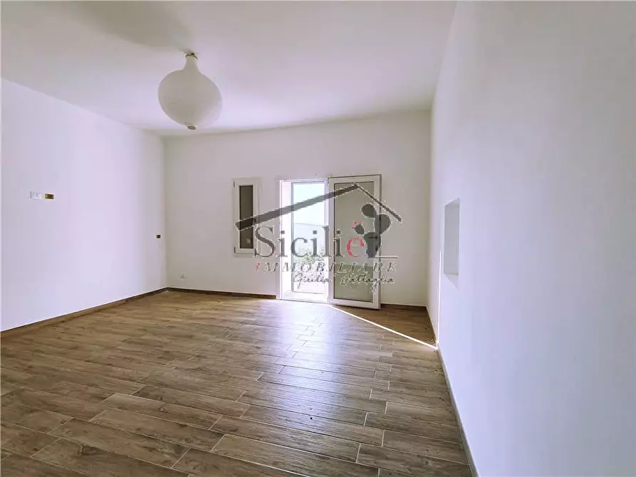 Immagine 9 di Villa in vendita  a Scicli