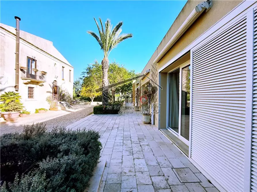 Immagine 12 di Villa in vendita  a Scicli