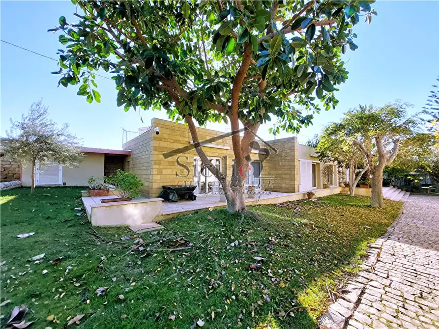 Immagine 5 di Villa in vendita  a Scicli