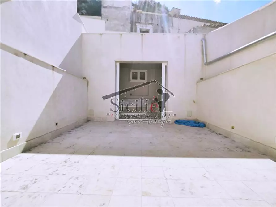 Immagine 15 di Villa in vendita  a Modica