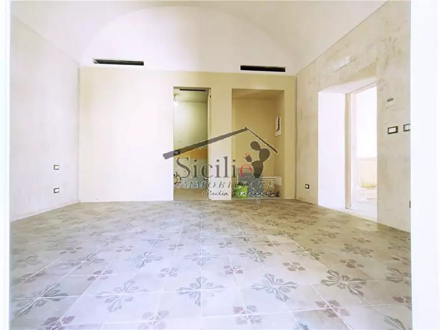 Immagine 8 di Villa in vendita  a Modica