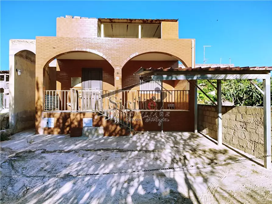 Immagine 2 di Villa in vendita  a Scicli