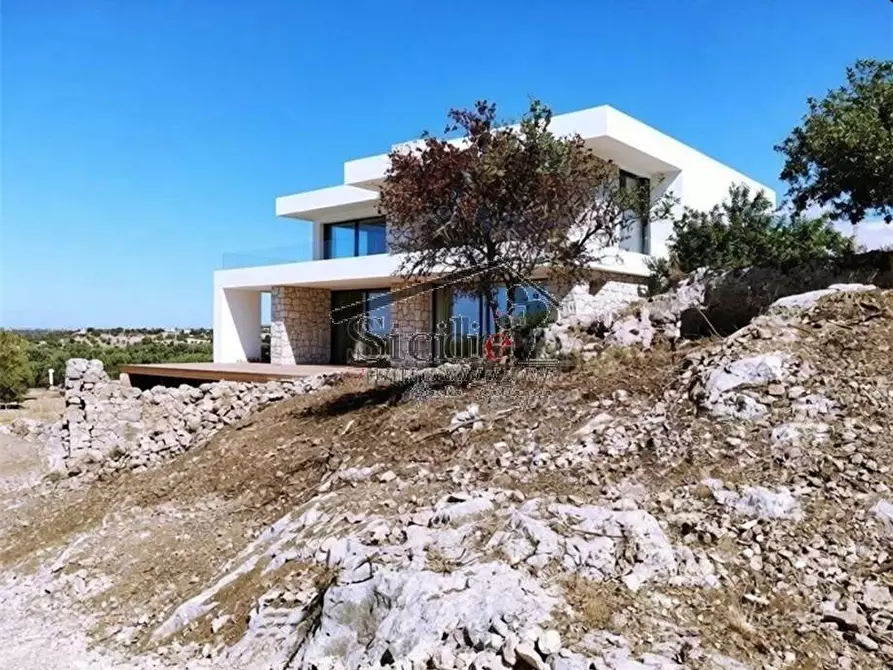 Immagine 3 di Villa in vendita  a Scicli
