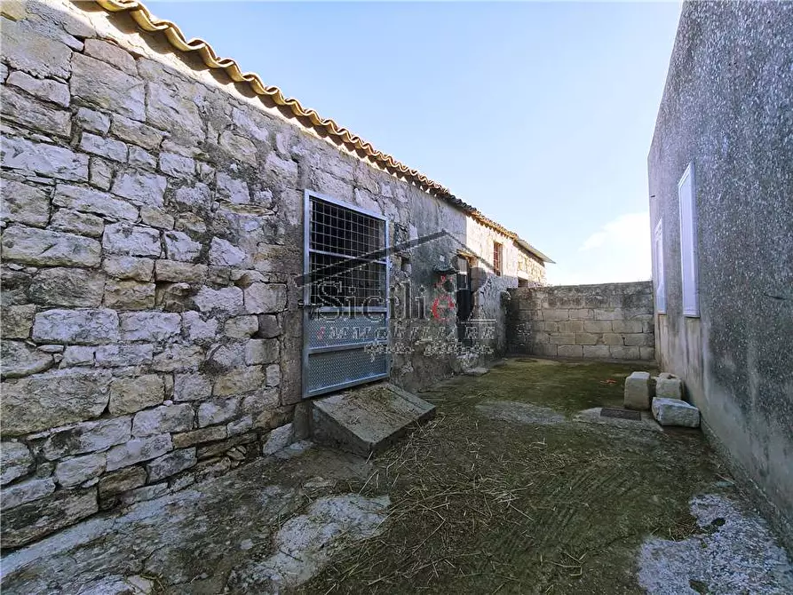 Immagine 15 di Villa in vendita  a Scicli