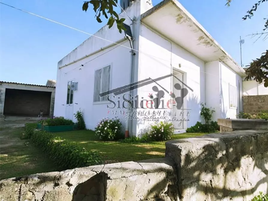 Immagine 2 di Villa in vendita  a Scicli