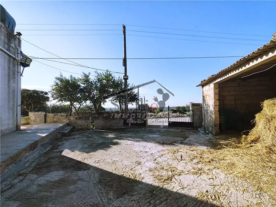 Immagine 3 di Villa in vendita  a Scicli