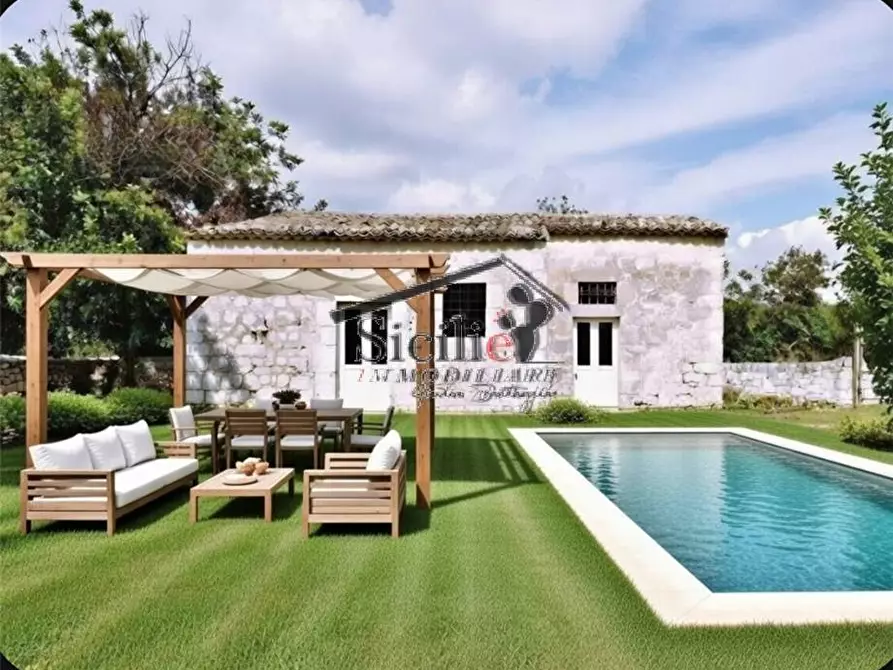 Immagine 1 di Villa in vendita  a Scicli