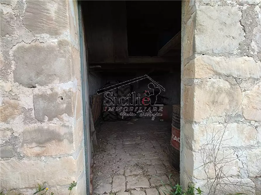 Immagine 11 di Villa in vendita  a Scicli