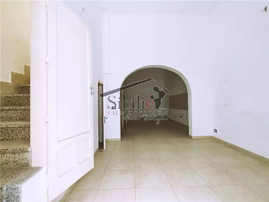 Immagine 1 di Villa in vendita  a Scicli