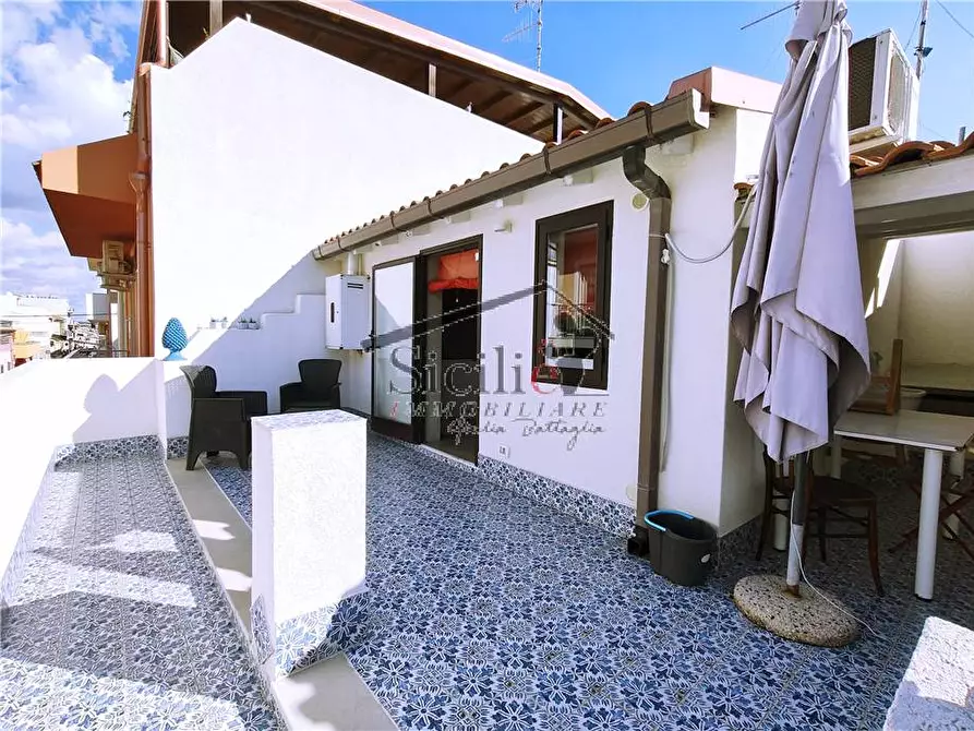 Immagine 1 di Villa in vendita  a Pozzallo