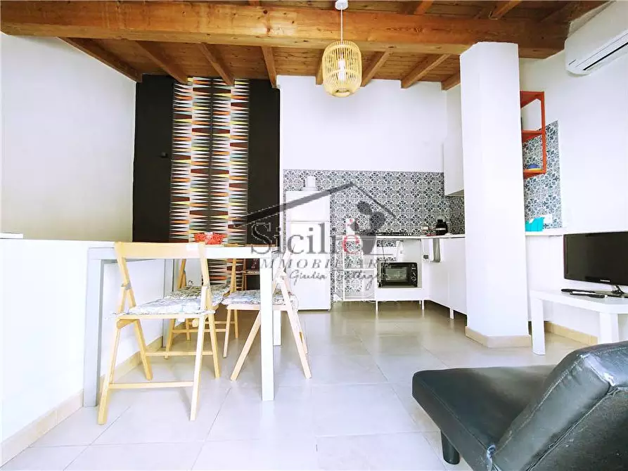 Immagine 2 di Villa in vendita  a Pozzallo