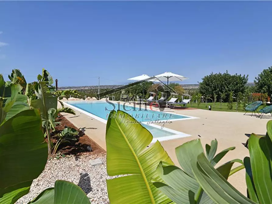 Immagine 1 di Villa in vendita  a Scicli