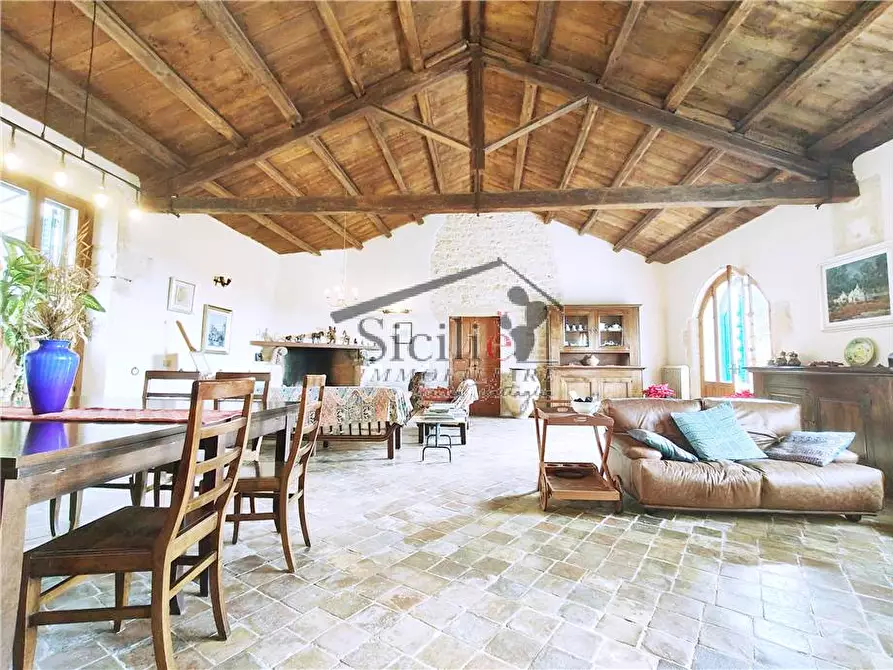 Immagine 1 di Villa in vendita  a Modica