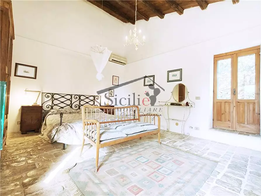 Immagine 13 di Villa in vendita  a Modica