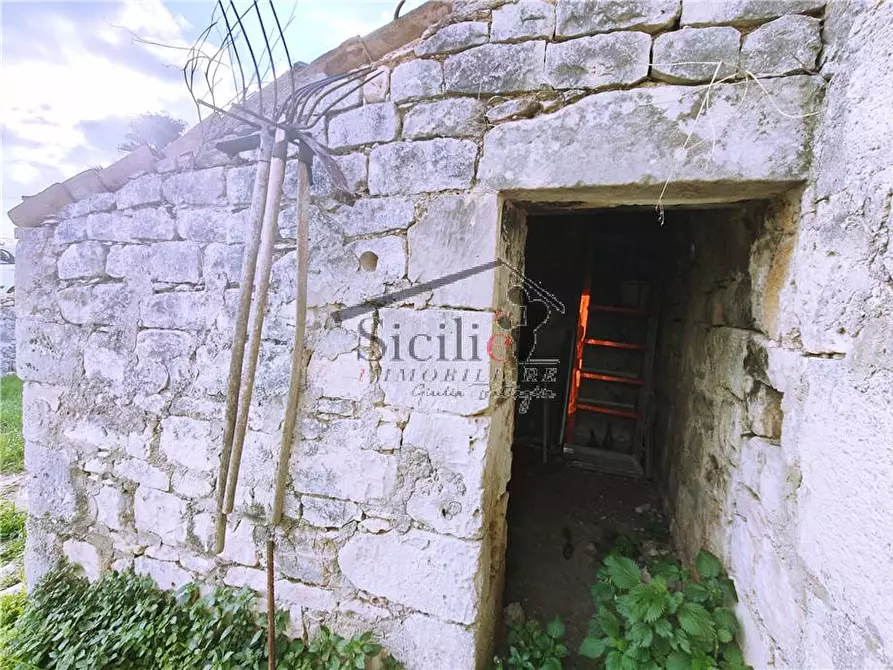 Immagine 15 di Villa in vendita  a Scicli