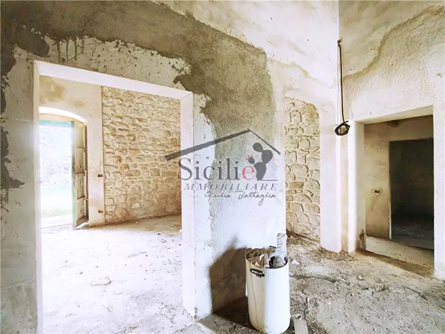 Immagine 10 di Villa in vendita  a Scicli
