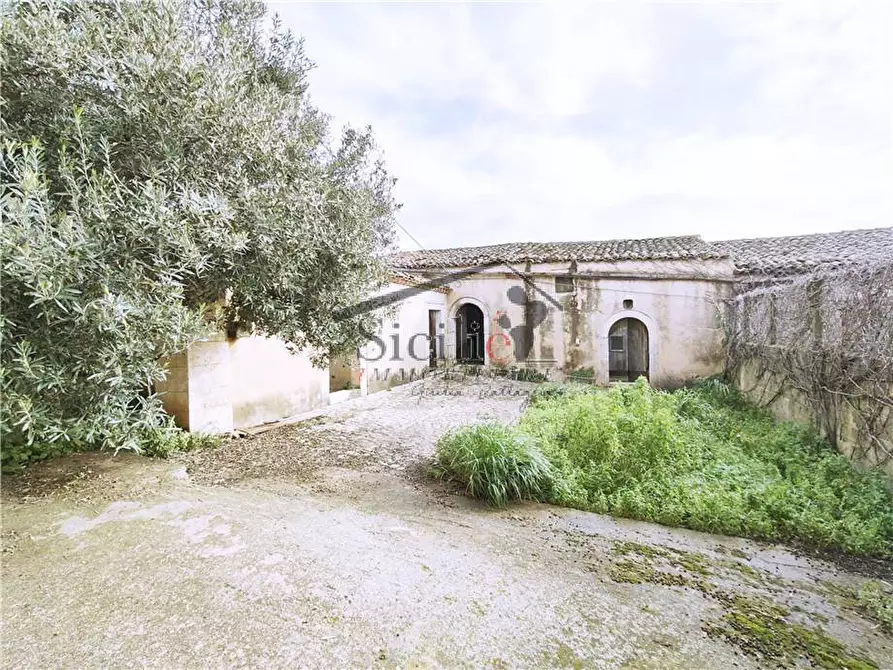 Immagine 2 di Villa in vendita  a Scicli
