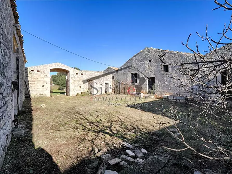 Immagine 1 di Villa in vendita  a Modica
