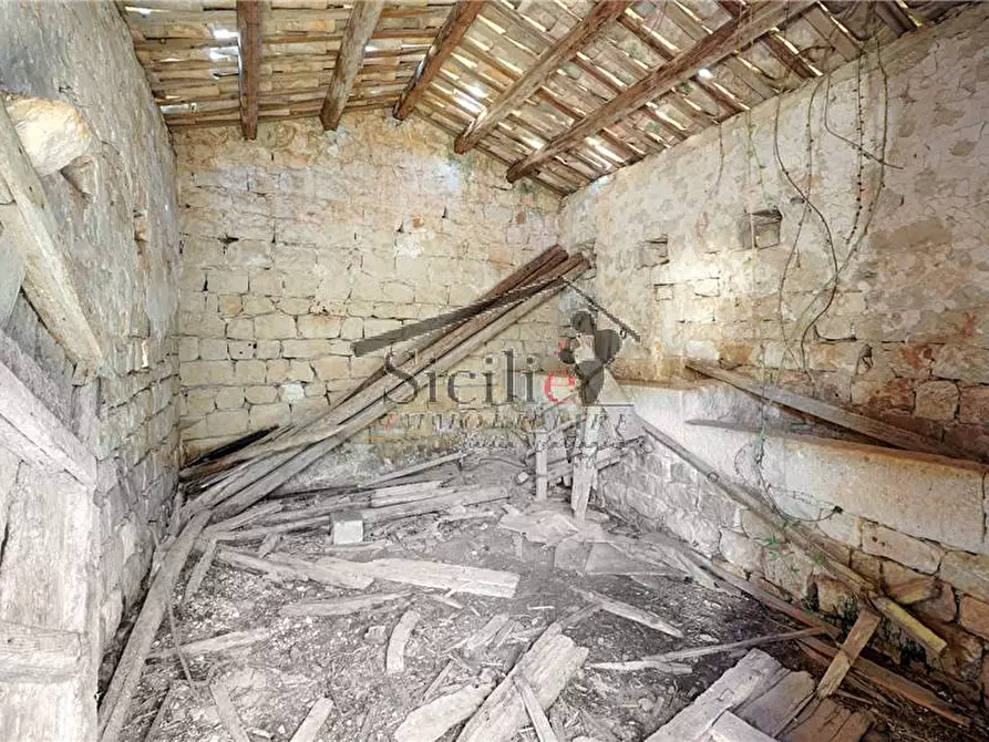 Immagine 13 di Villa in vendita  a Modica