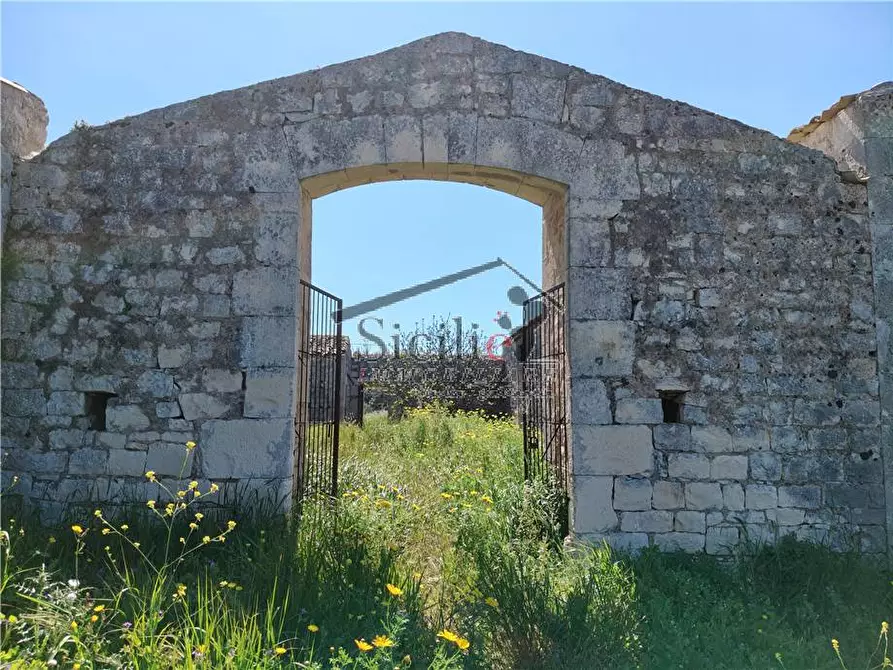 Immagine 4 di Villa in vendita  a Modica