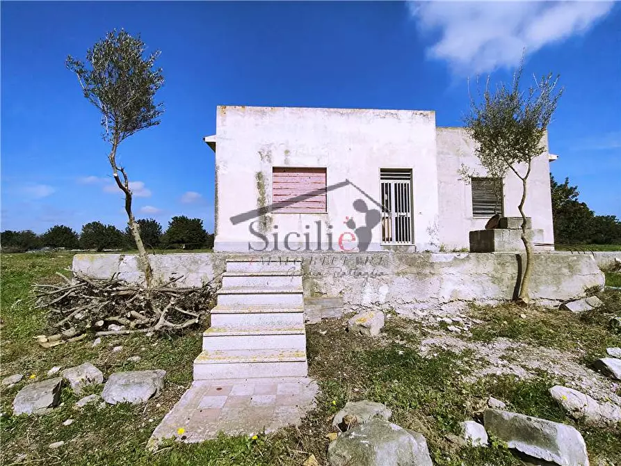 Immagine 2 di Villa in vendita  a Scicli