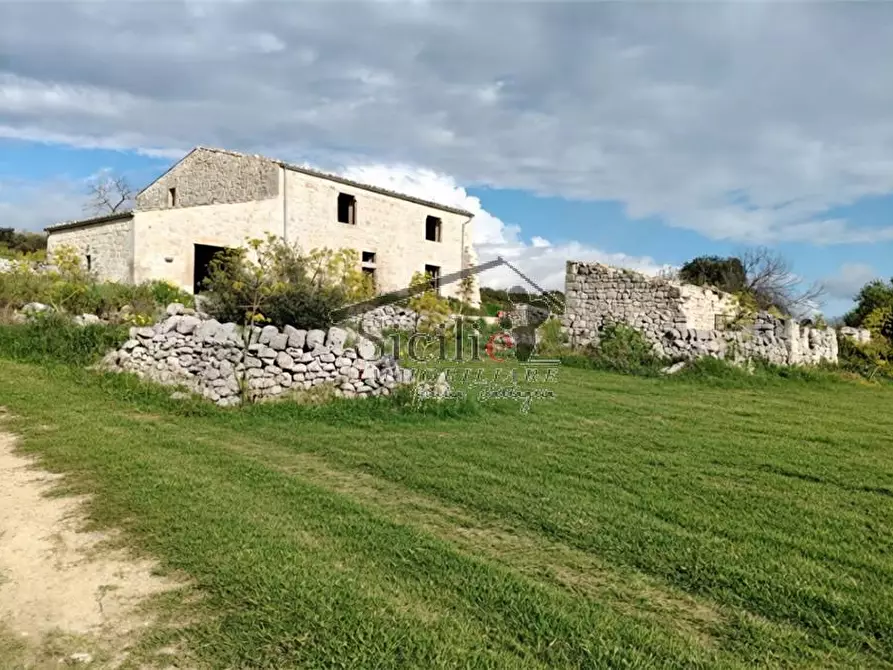 Immagine 1 di Villa in vendita  a Scicli