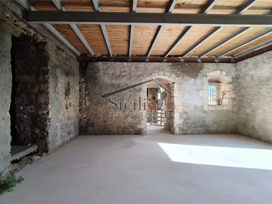 Immagine 10 di Villa in vendita  a Scicli
