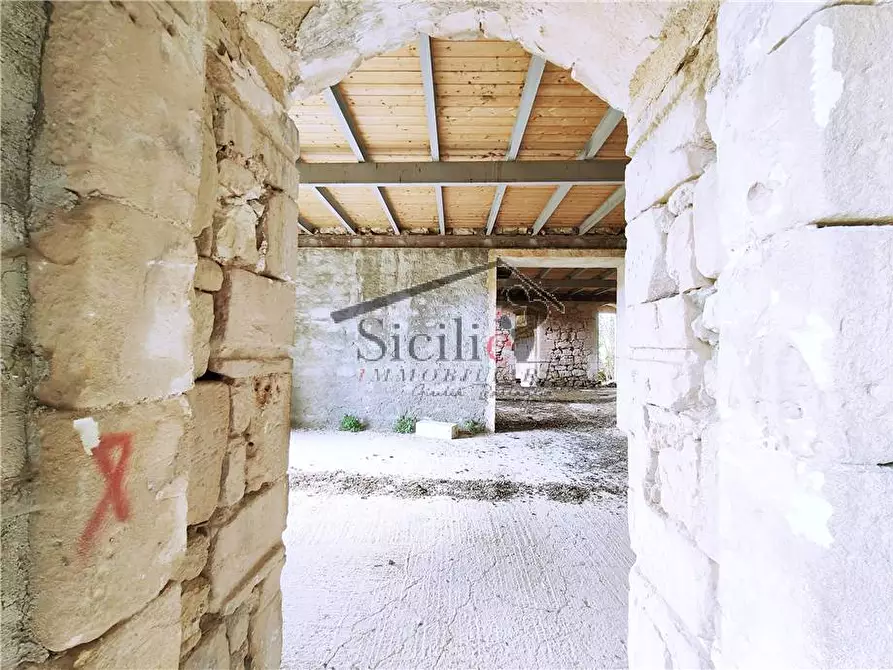 Immagine 11 di Villa in vendita  a Scicli