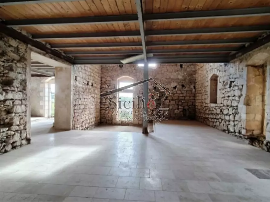 Immagine 3 di Villa in vendita  a Scicli