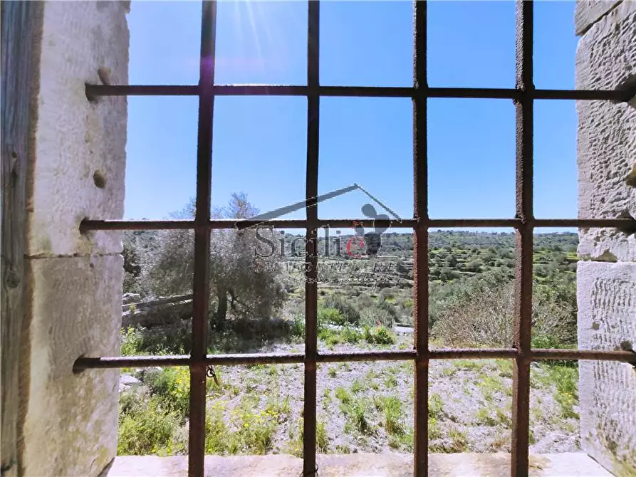 Immagine 13 di Villa in vendita  a Modica
