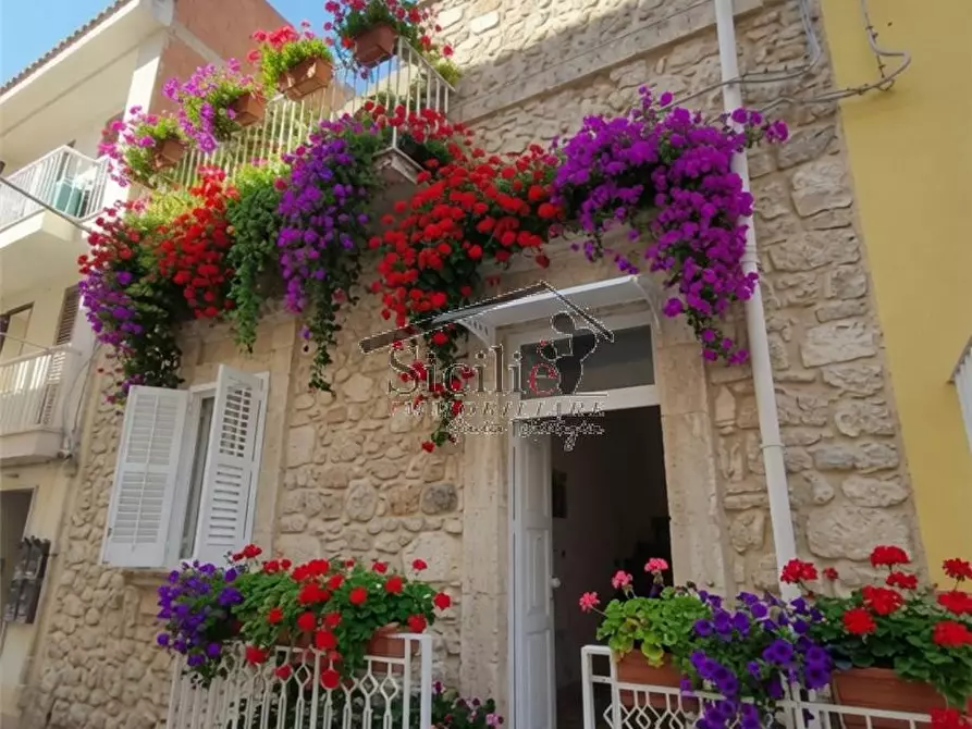Immagine 1 di Villa in vendita  a Pozzallo