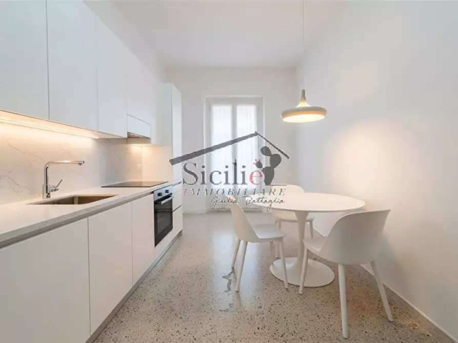 Immagine 2 di Villa in vendita  a Pozzallo