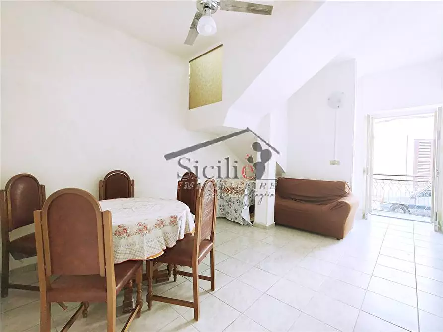 Immagine 1 di Villa in vendita  a Pozzallo