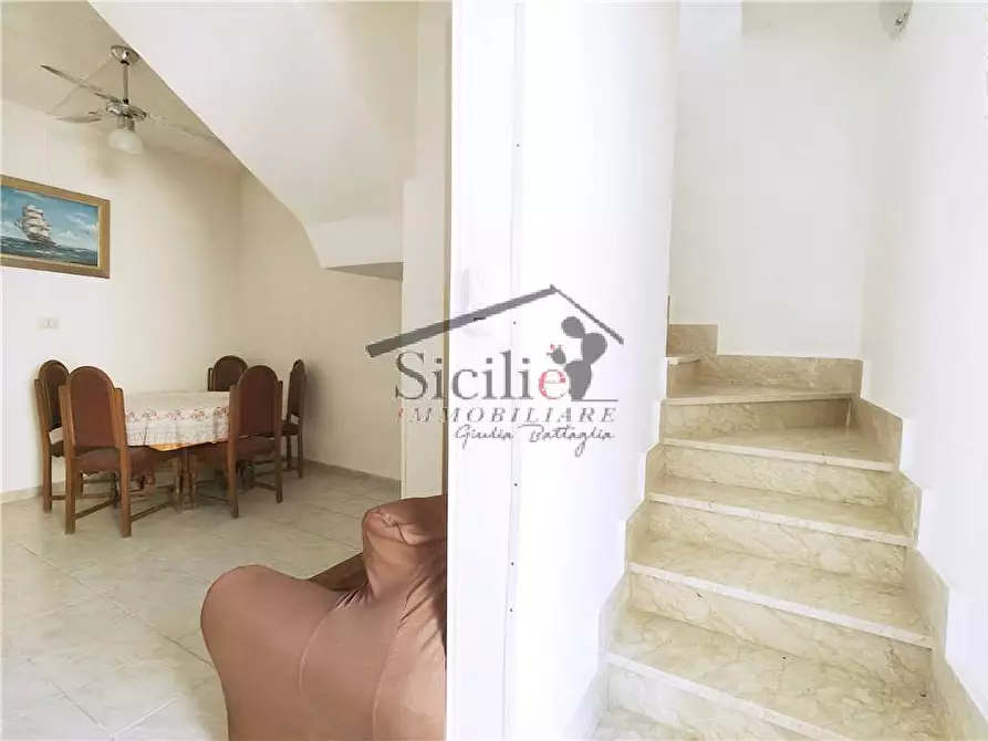Immagine 11 di Villa in vendita  a Pozzallo