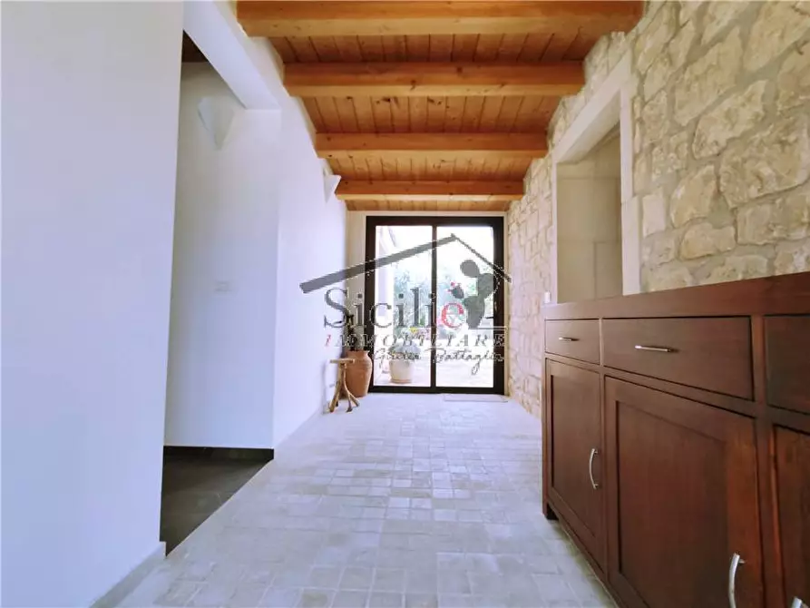 Immagine 10 di Villa in vendita  a Scicli