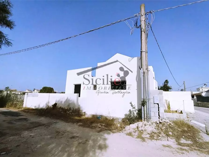 Immagine 2 di Villa in vendita  a Ispica