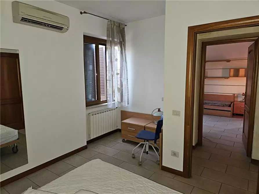 Immagine 4 di Appartamento in vendita  a Roma