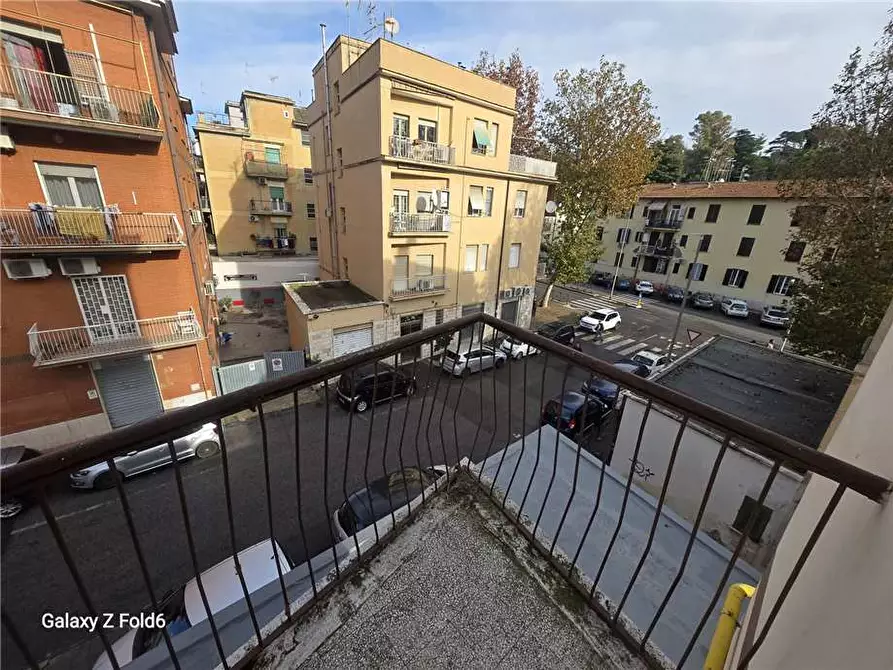 Immagine 2 di Appartamento in vendita  a Roma