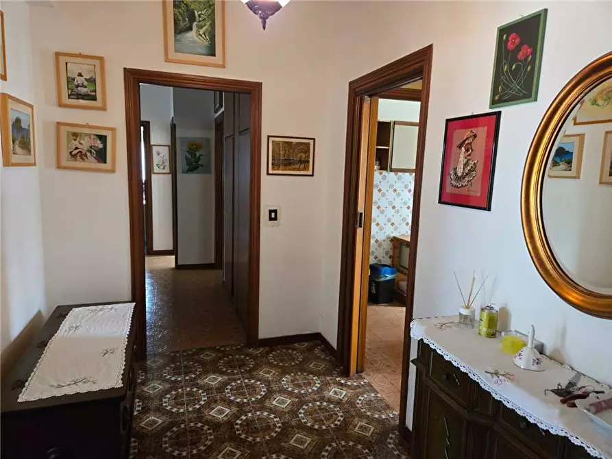 Immagine 5 di Appartamento in vendita  a Roma
