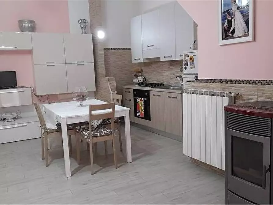 Immagine 2 di Stabile in vendita  a Sannicandro Garganico