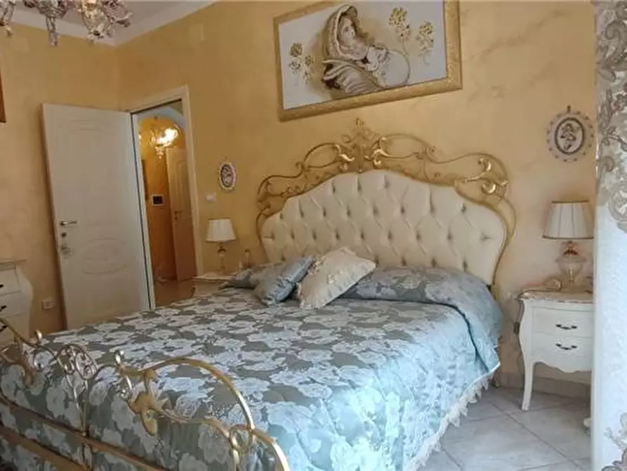 Immagine 4 di Stabile in vendita  a Sannicandro Garganico