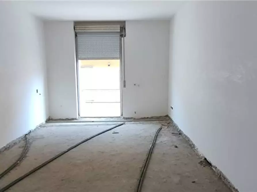 Immagine 5 di Stabile in vendita  a Sannicandro Garganico