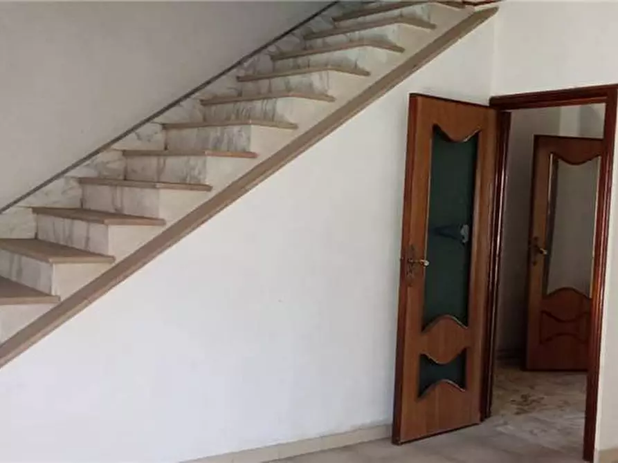 Immagine 2 di Stabile in vendita  a Sannicandro Garganico